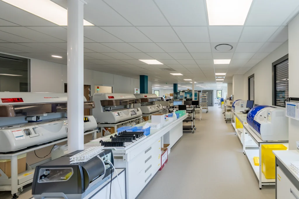 Projet CMC - Entourage Communication-05008 Projet CMC - Entourage Communication-Unibio Architecture-cle-en-main